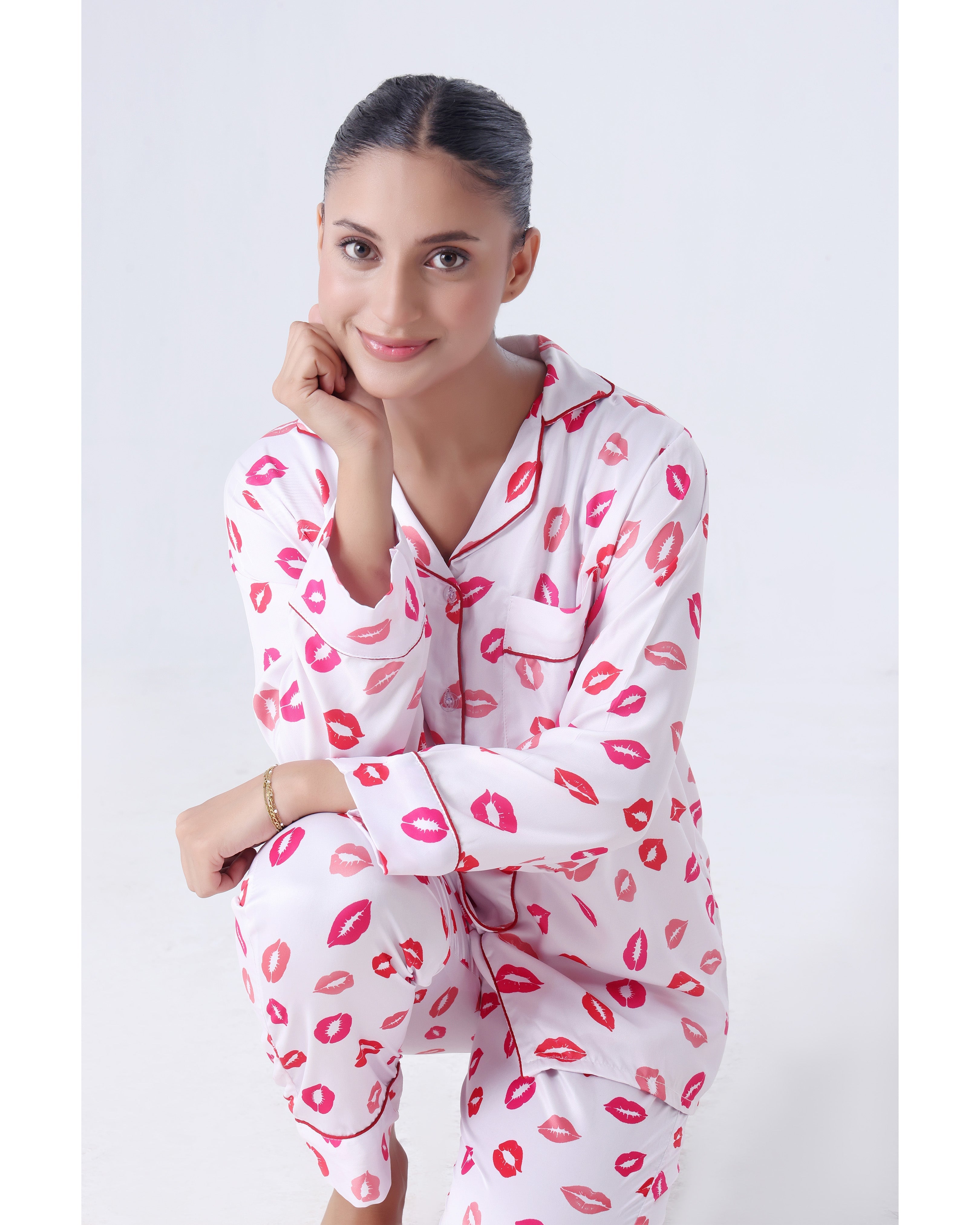 Silk Pajama Suit with Scrunchie - Lush Lips